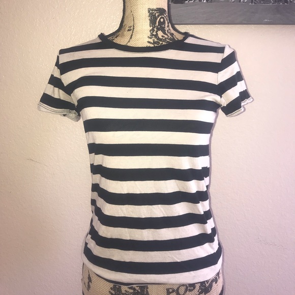 Striped Forever 21 Shirt ‼️(FINAL PRICE)‼️ - Picture 2 of 3